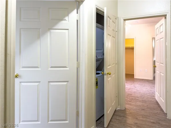 $1,800 | 5250 South Rainbow Boulevard, Unit 2062, Las Vegas, NV 89118