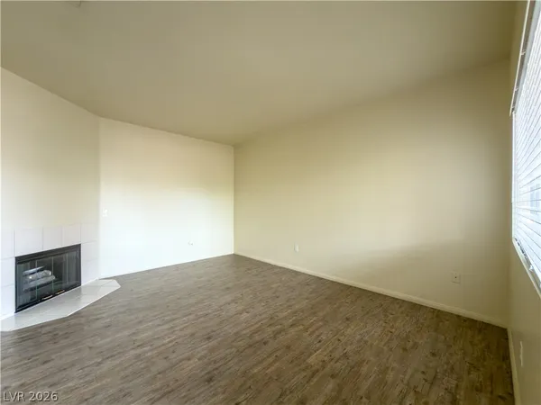$1,800 | 5250 South Rainbow Boulevard, Unit 2062, Las Vegas, NV 89118
