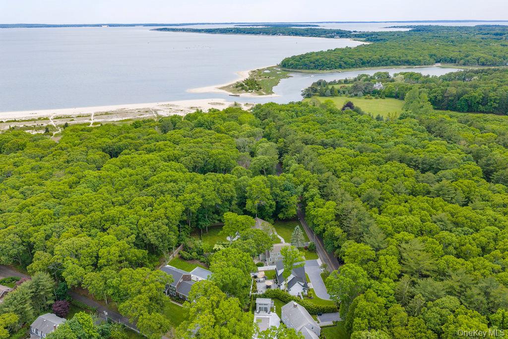 4525 South Harbor Road Southold, NY 11971 - Photo 2 of 43