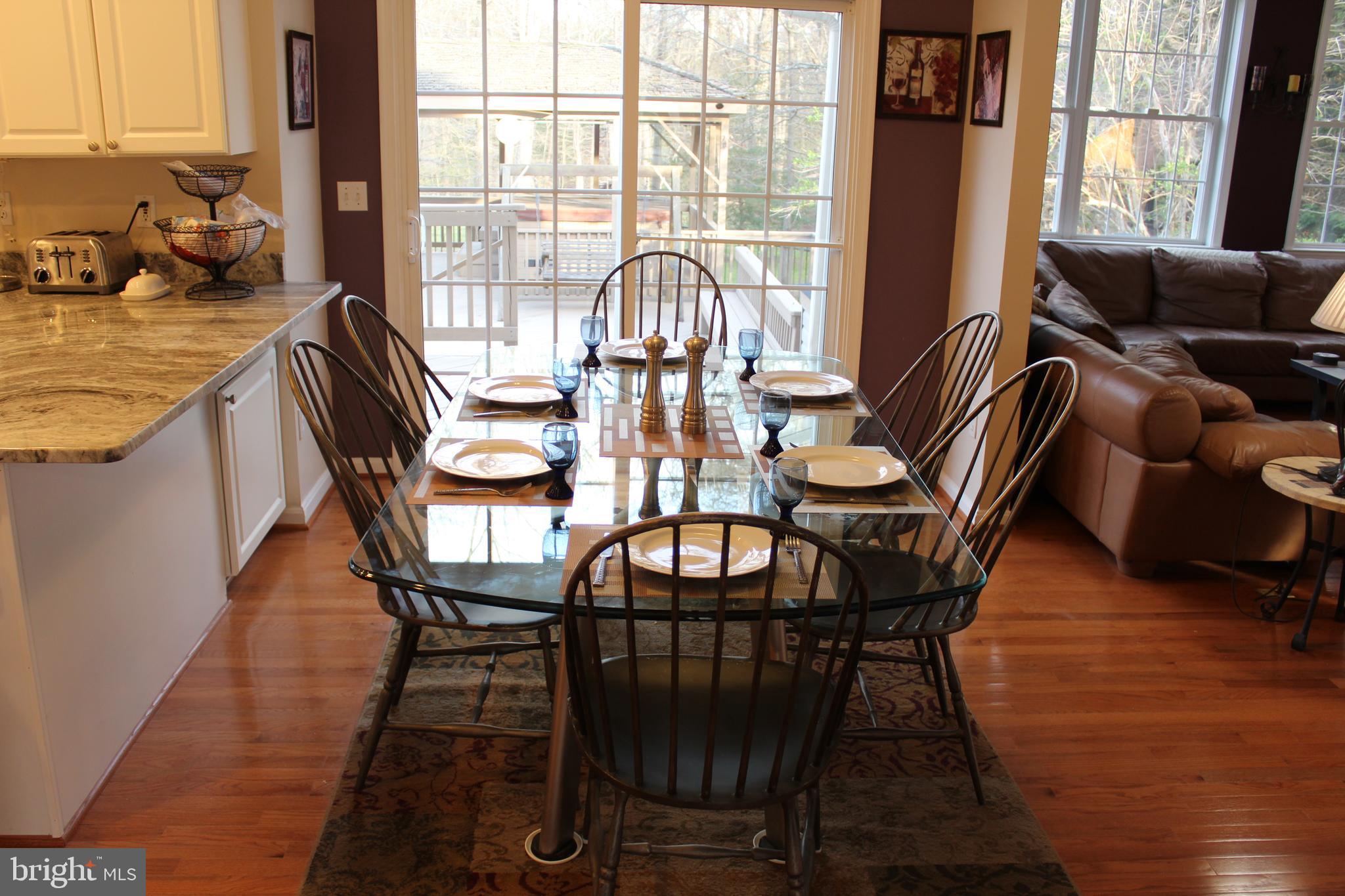 8385 Maryland Road Pasadena, MD 21122 - Photo 7 of 21 Kitchen eat-in area