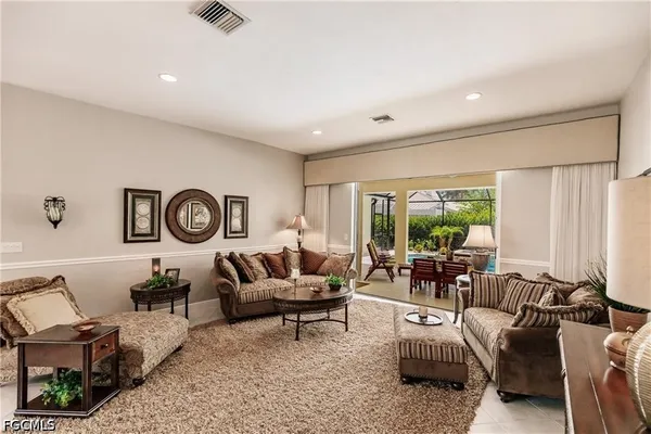 $9,500 | 9811 Ensign Court, Fort Myers, FL 33919