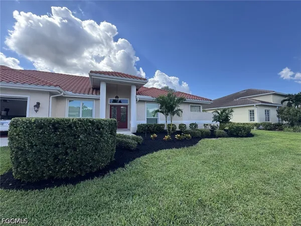 $9,500 | 9811 Ensign Court, Fort Myers, FL 33919