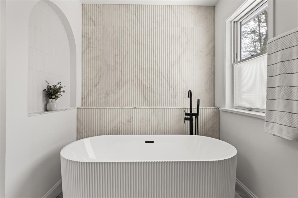 61 Meadowbrook Road Carlisle, MA 01741 - Photo 15 of 18