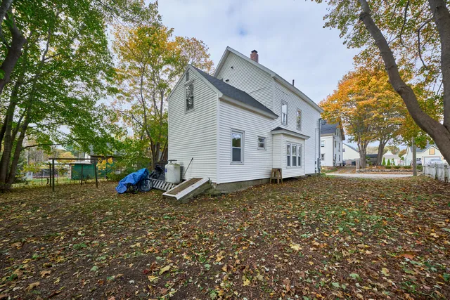 $405,000 | 43 Brewster Street, Rockland, ME 04841