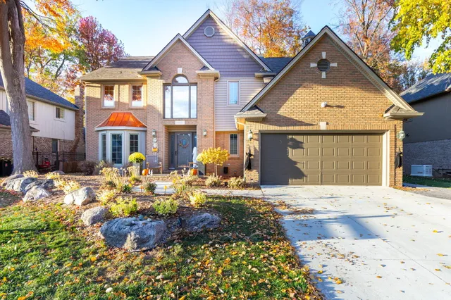 $499,900 | 20391 Windham Drive, Macomb, MI 48044