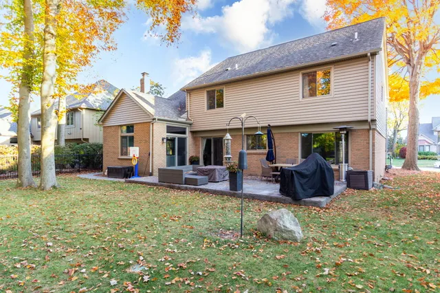 $499,900 | 20391 Windham Drive, Macomb, MI 48044