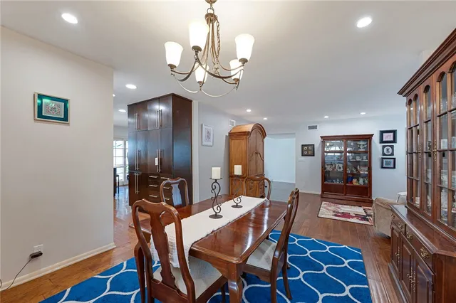 $1,375,000 | 5406 Hazeltine Avenue, Sherman Oaks, CA 91401