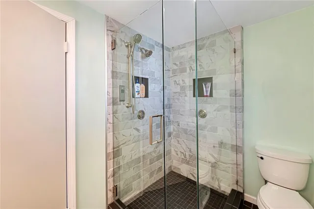 $1,375,000 | 5406 Hazeltine Avenue, Sherman Oaks, CA 91401