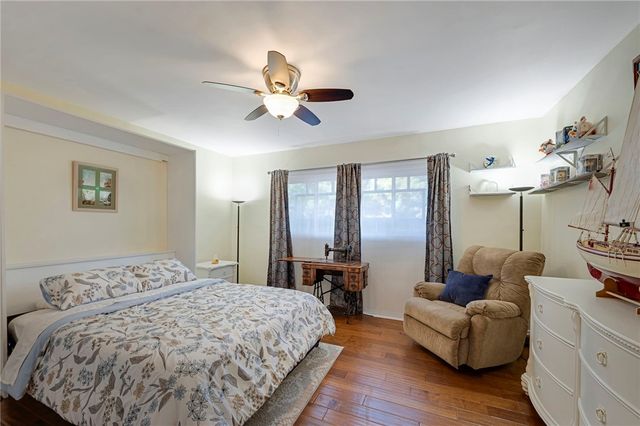 $1,375,000 | 5406 Hazeltine Avenue, Sherman Oaks, CA 91401