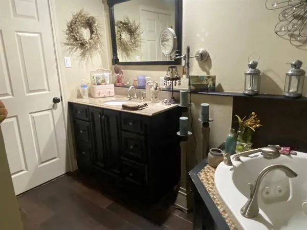 $269,500 | 901 West Wrights Avenue, Comanche, TX 76442