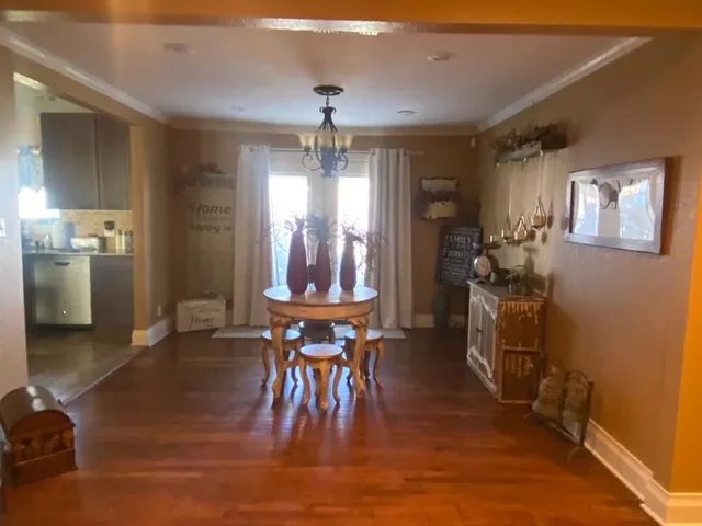 $269,500 | 901 West Wrights Avenue, Comanche, TX 76442