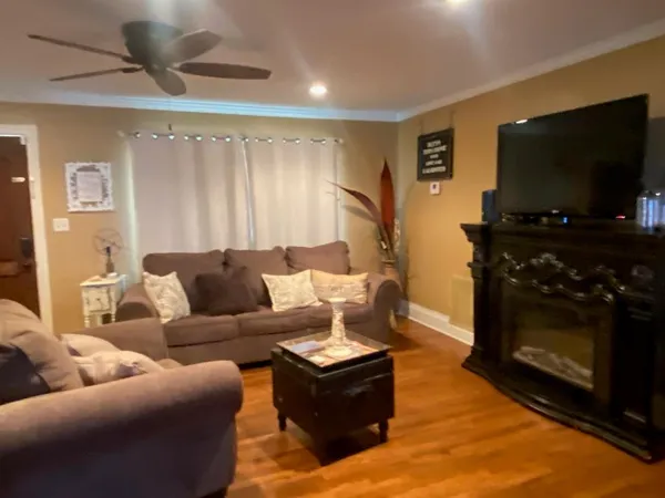 $269,500 | 901 West Wrights Avenue, Comanche, TX 76442