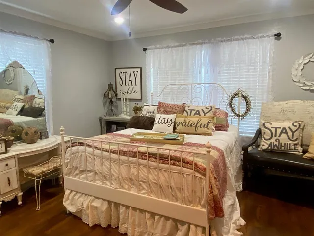 $269,500 | 901 West Wrights Avenue, Comanche, TX 76442