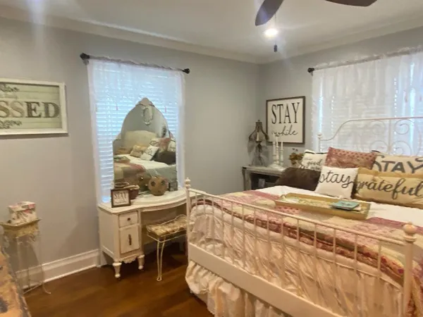 $269,500 | 901 West Wrights Avenue, Comanche, TX 76442