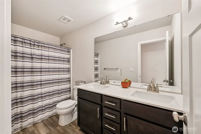 $745,000 | 13225 Pnes Lane East, Puyallup, WA 98374