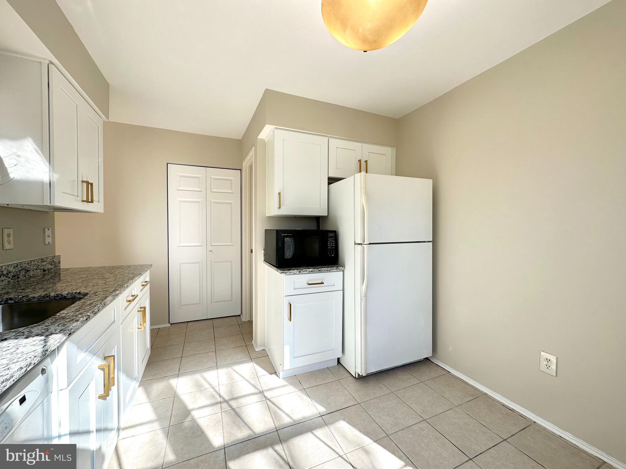 402 Carousel Court Gaithersburg, MD 20877 - Photo 10 of 29