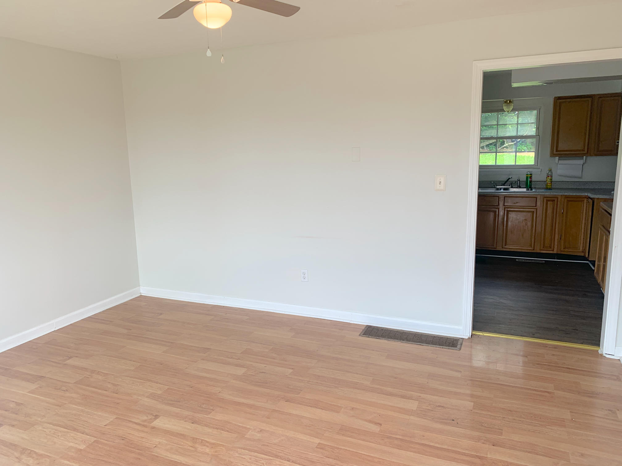 203 Static Road Paris, KY 40361 - Photo 7 of 20 Static 10
