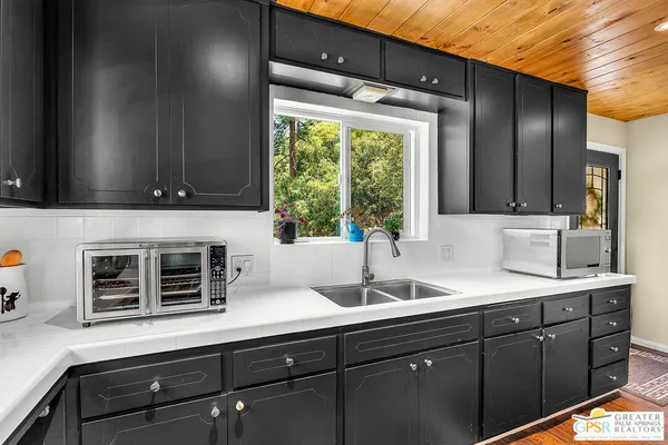 $625,000 | 23971 Skyview Drive, Idyllwild, CA 92549