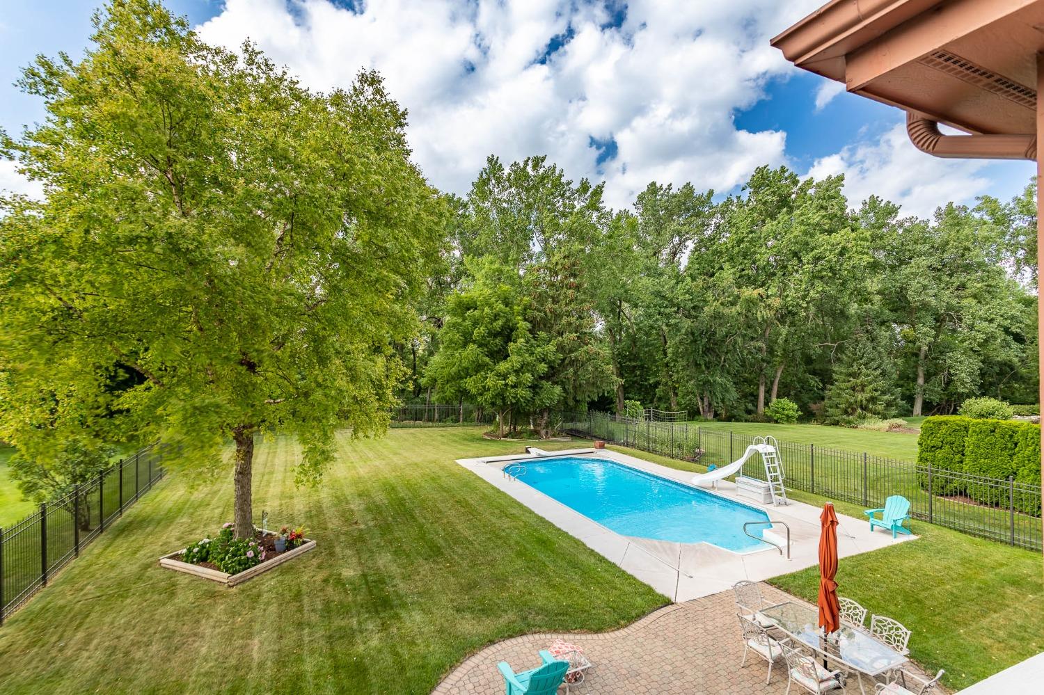 1101 Treadway Road Munster, IN 46321 - Photo 38 of 74 1500x999