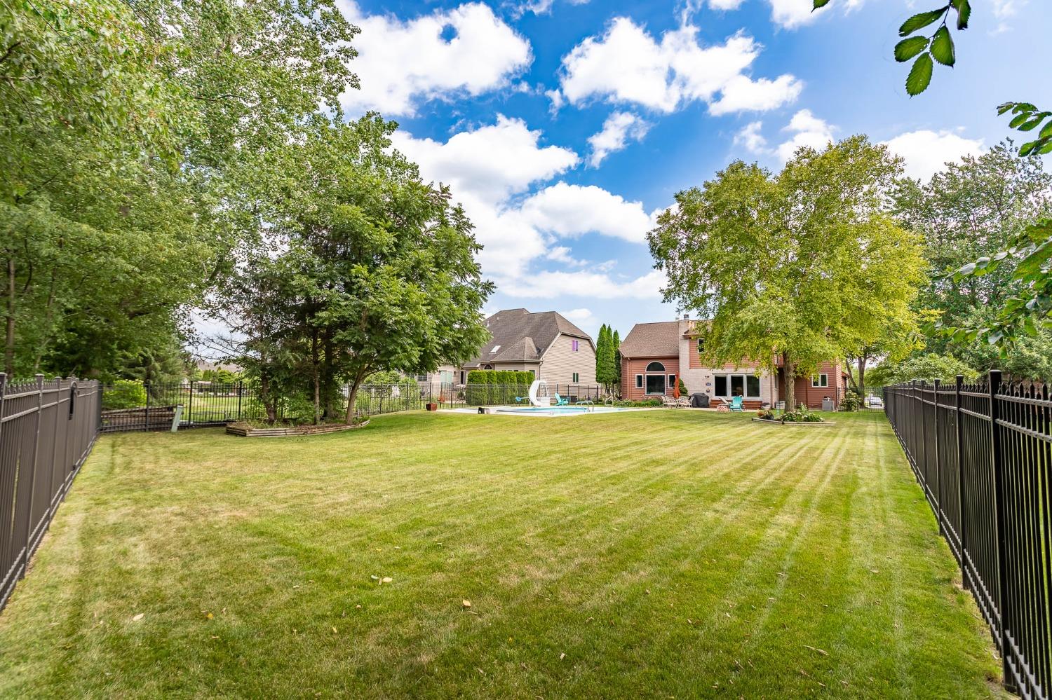 1101 Treadway Road Munster, IN 46321 - Photo 63 of 74 1500x999