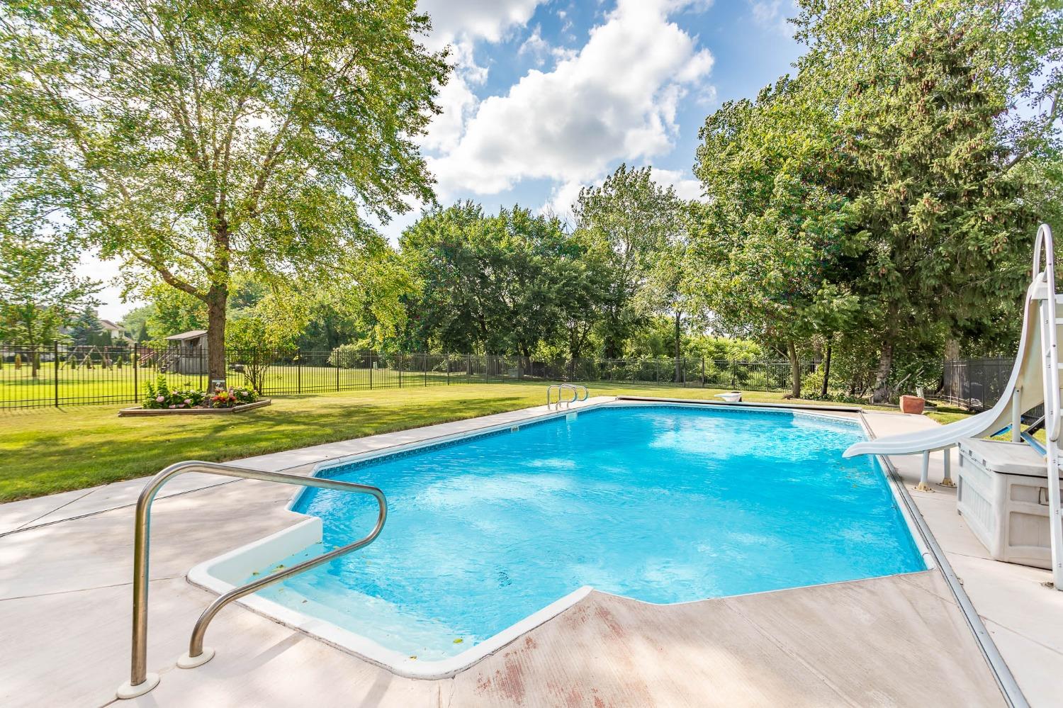 1101 Treadway Road Munster, IN 46321 - Photo 65 of 74 1500x999