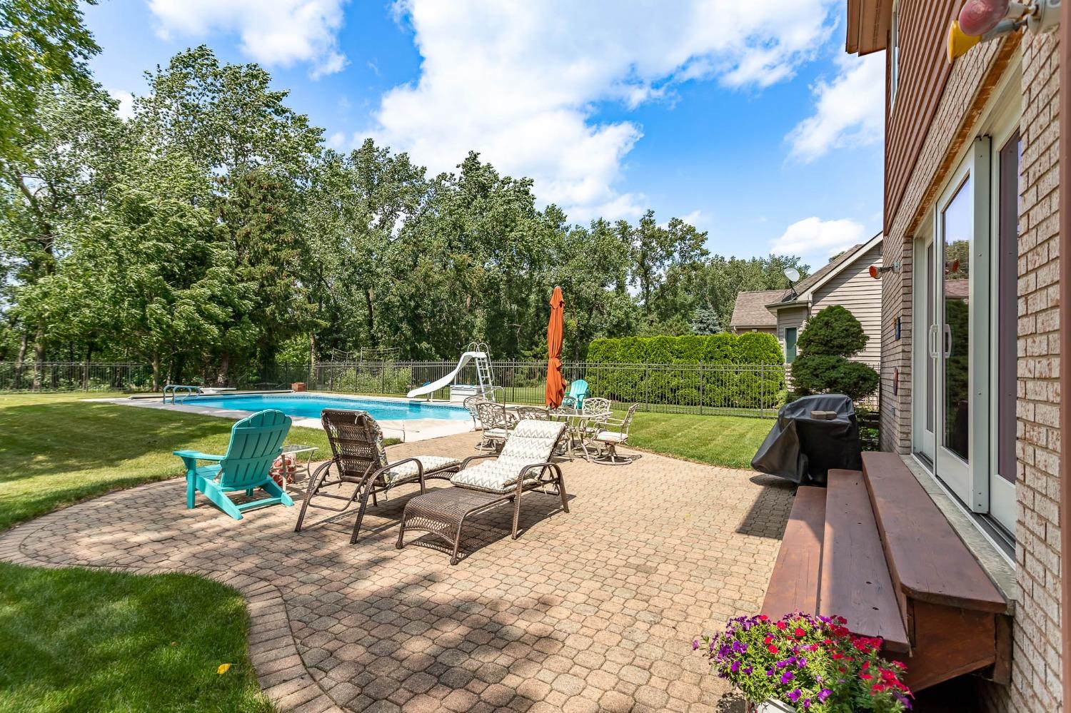 1101 Treadway Road Munster, IN 46321 - Photo 66 of 74 1500x999