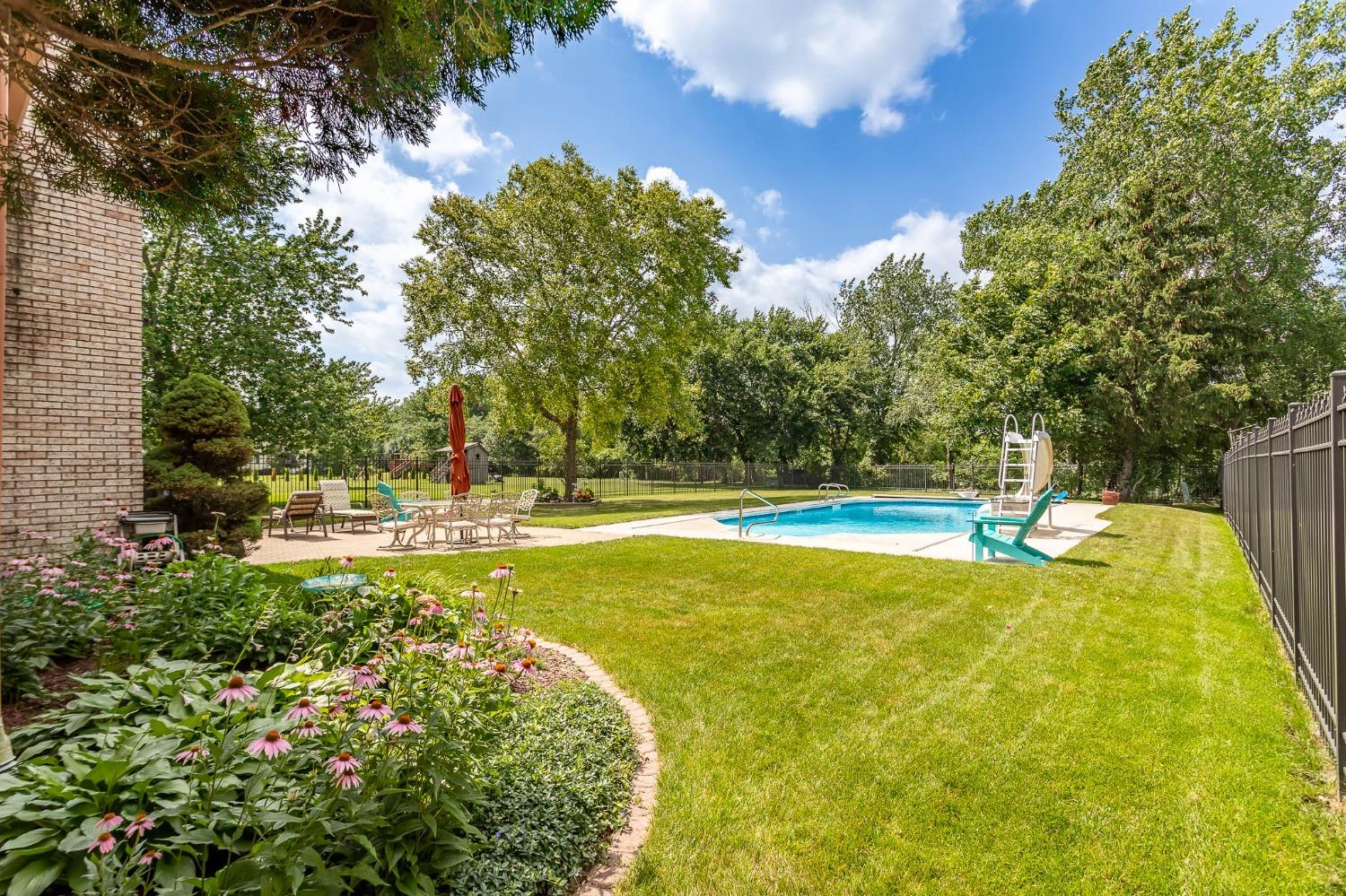 1101 Treadway Road Munster, IN 46321 - Photo 67 of 74 1500x999