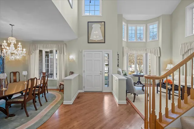 $945,000 | 1808 Dunhill Circle, Glenview, IL 60025