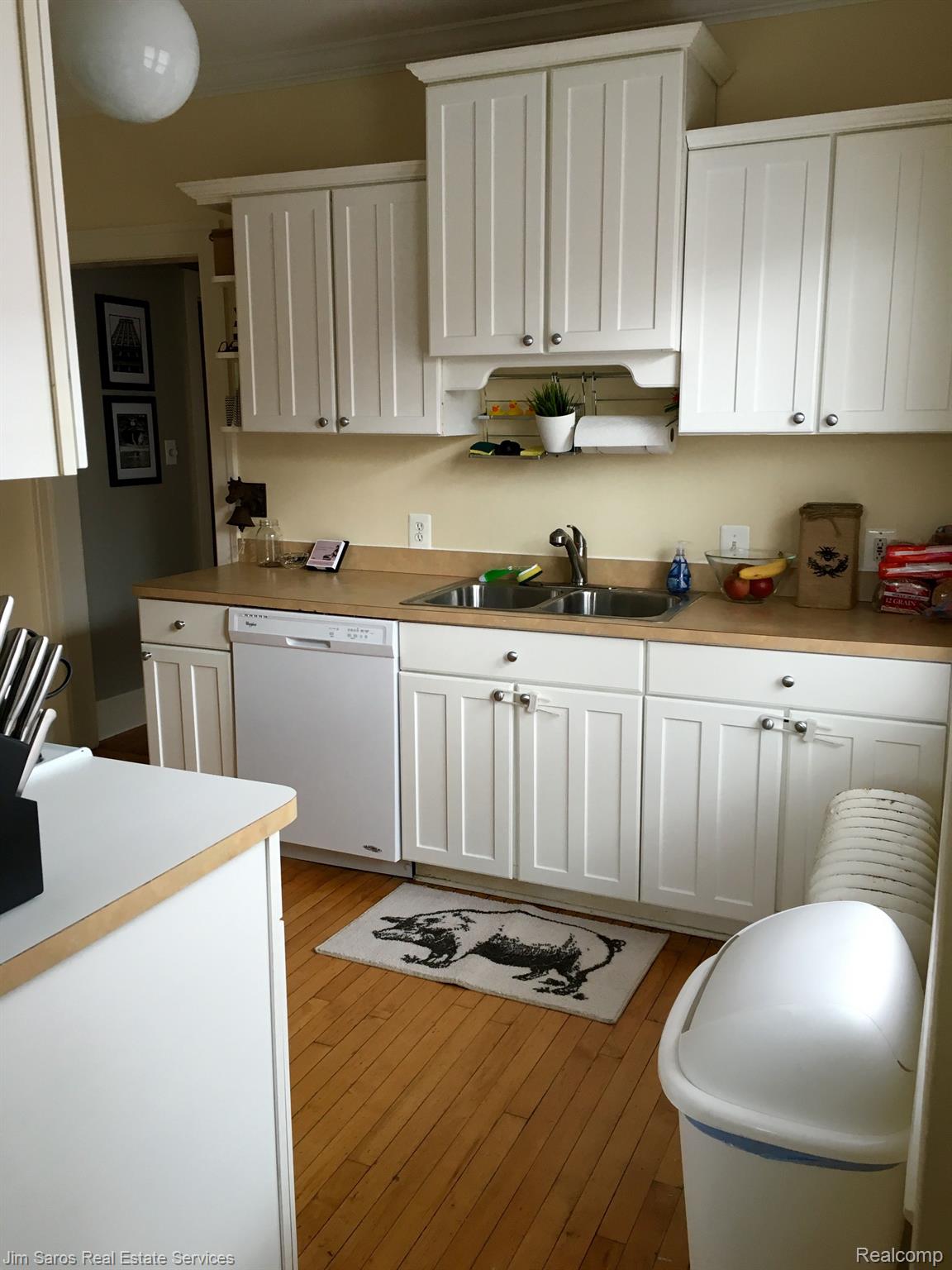 925-927 Nottingham Road Grosse Pointe, MI 48230 - Photo 7 of 23 Gallery Image 7