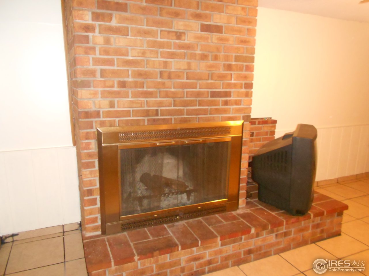 2428 West 24th Street Road Greeley, CO 80634 - Photo 20 of 25 Another view of fireplace down