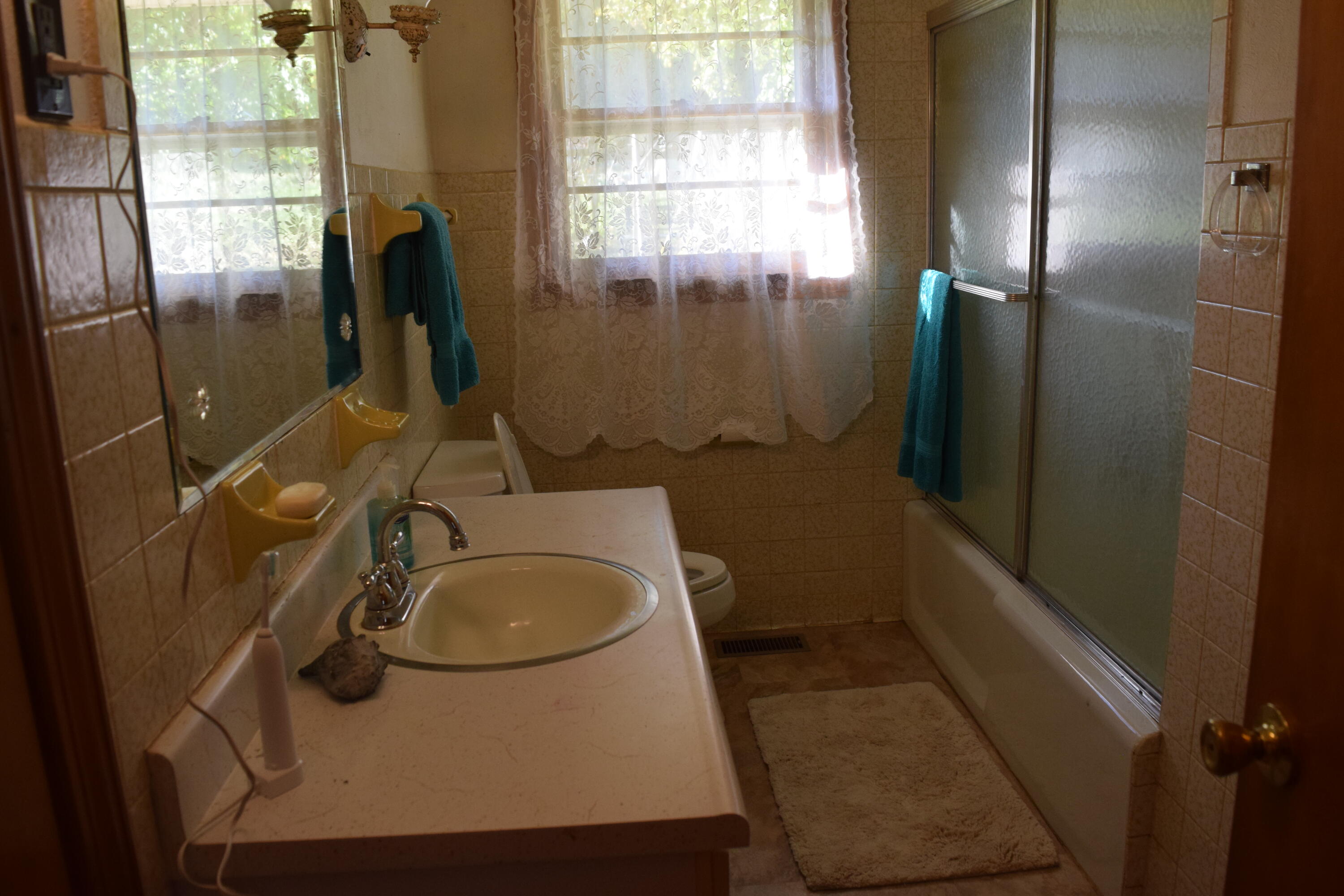 976 Rittertown Road Hampton, TN 37658 - Photo 16 of 17 DSC_0384