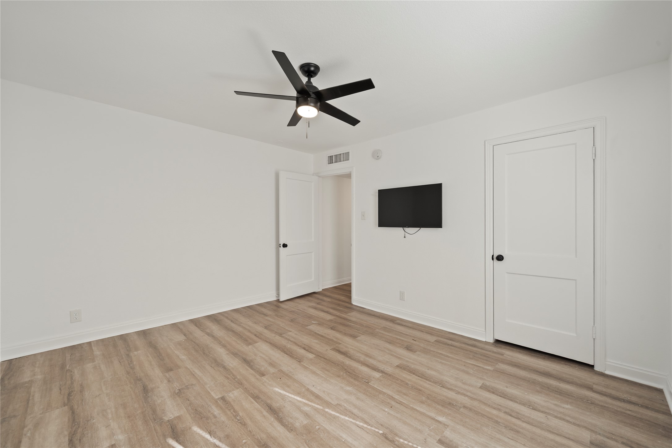 2509 Quarry Road, Unit A Austin, TX 78703 - Photo 28 of 35 Gallery Image 28