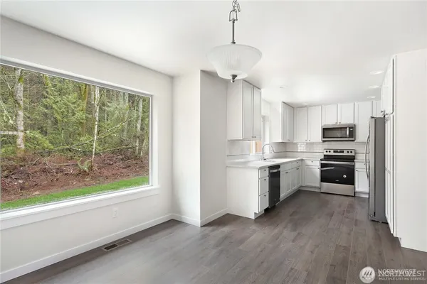 $2,950 | 319 Whitetail Loop, Blaine, WA 98230