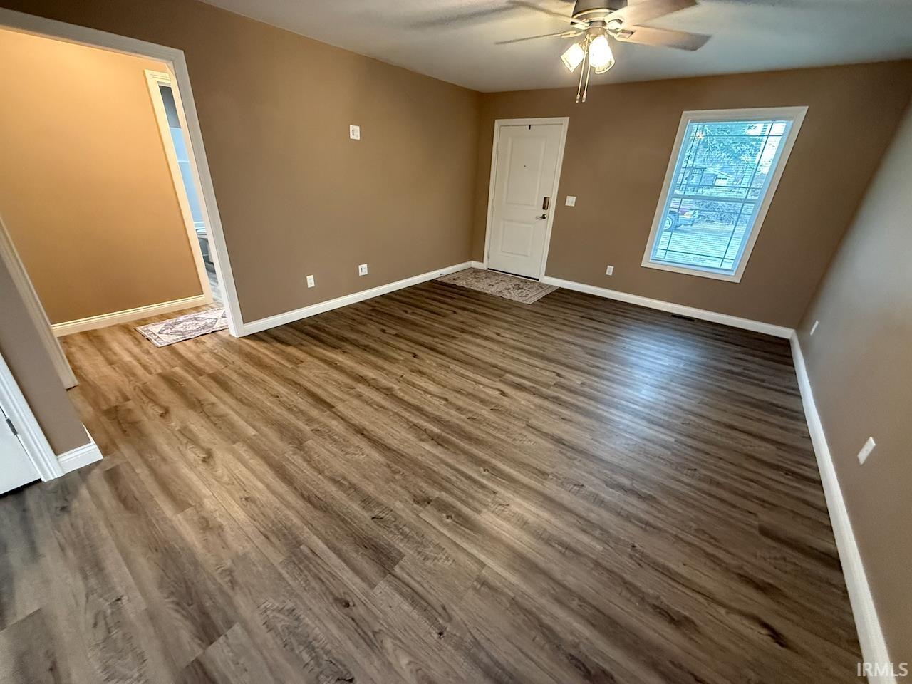 204 West Franklin Lane Fort Branch, IN 47648 - Photo 3 of 13