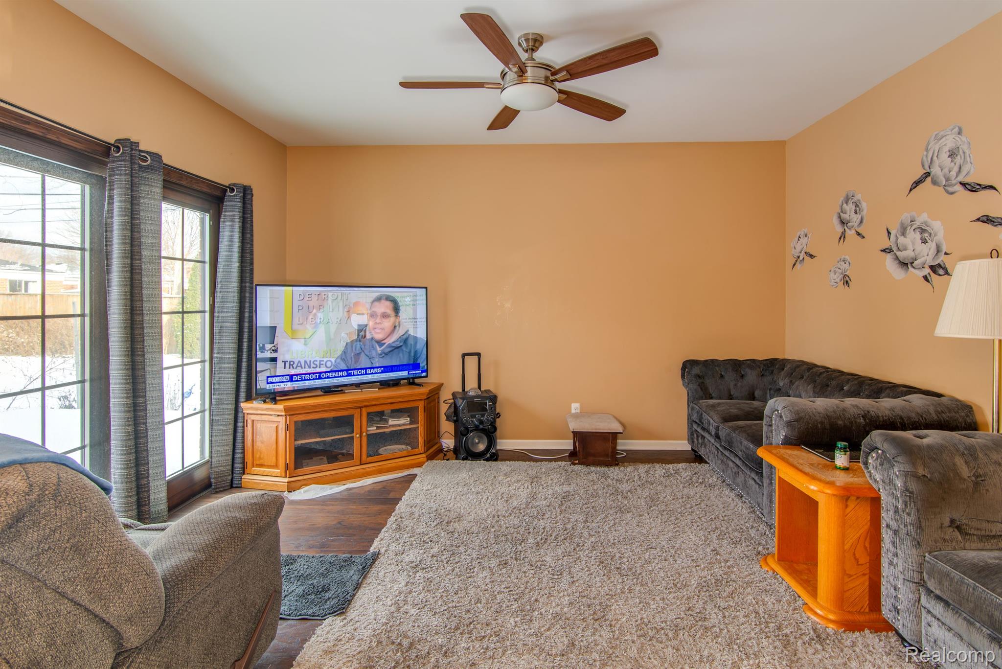 29832 Merrick Warren, MI 48092 - Photo 5 of 20 Gallery Image 5