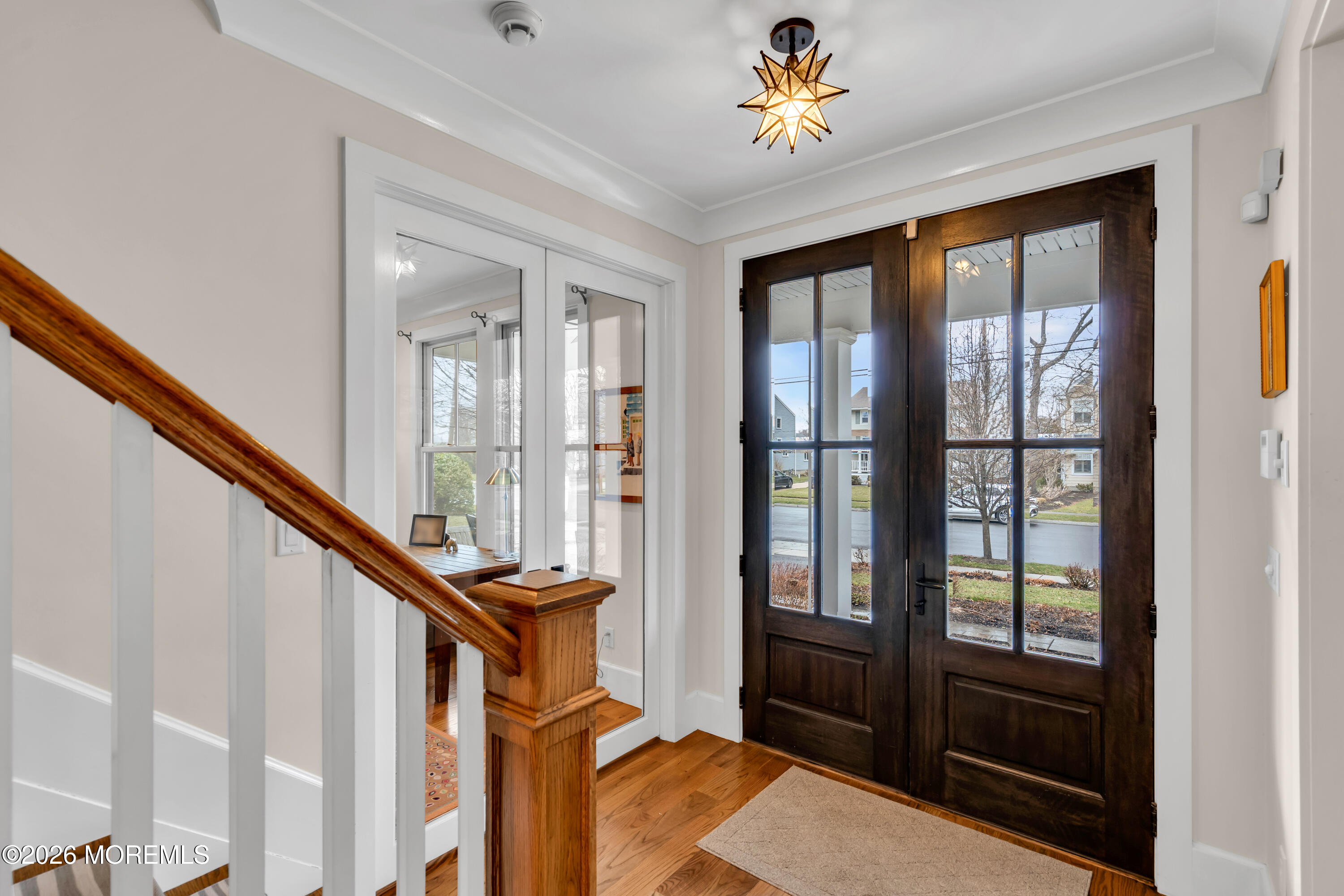 513 Morris Avenue Spring Lake, NJ 07762 - Photo 3 of 38 513 Morris Foyer