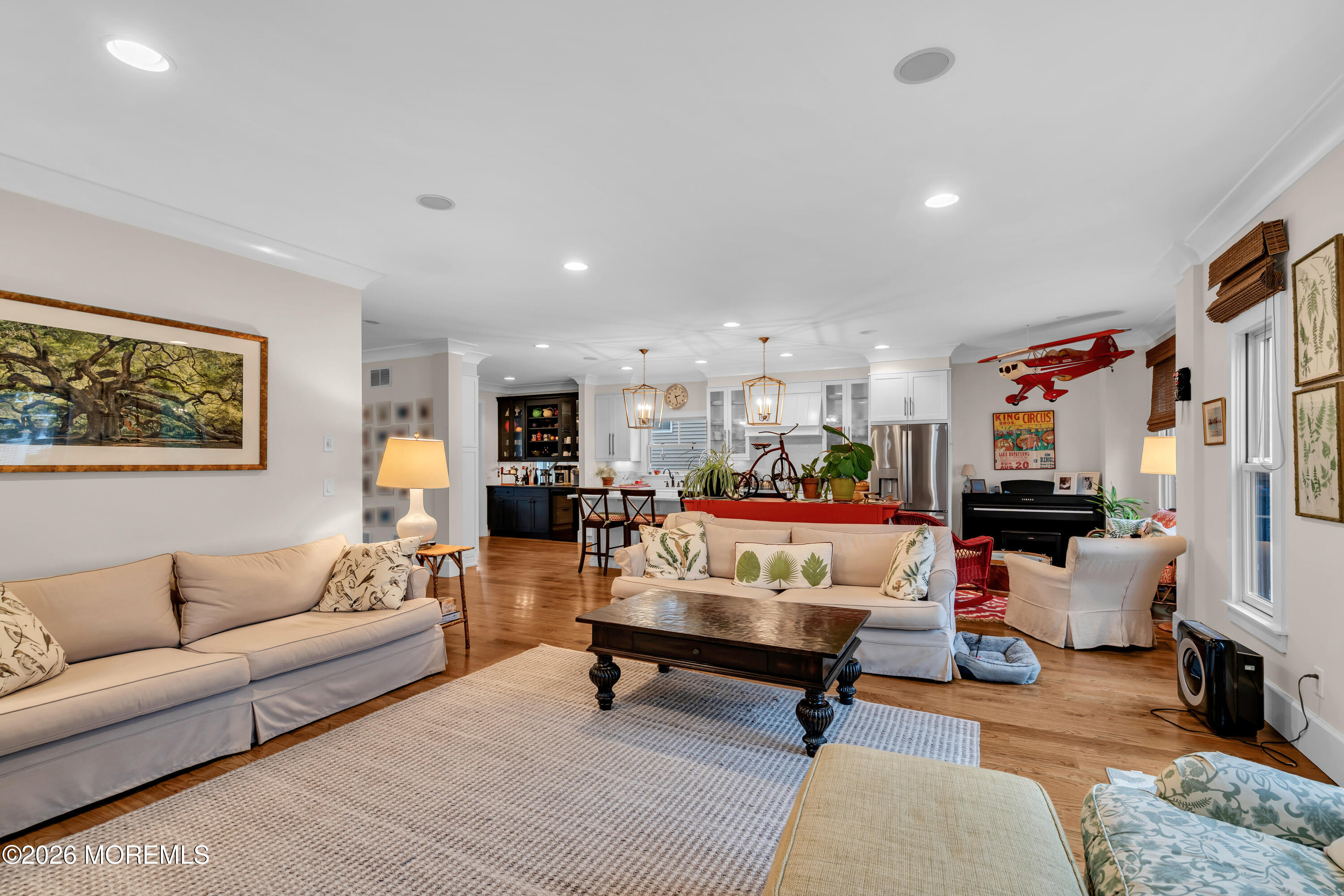 513 Morris Avenue Spring Lake, NJ 07762 - Photo 9 of 38 513 Morris LR to Kitchen