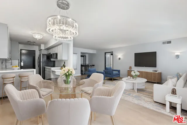 $3,750 | 1121 North Olive Drive, Unit 209, West Hollywood, CA 90069