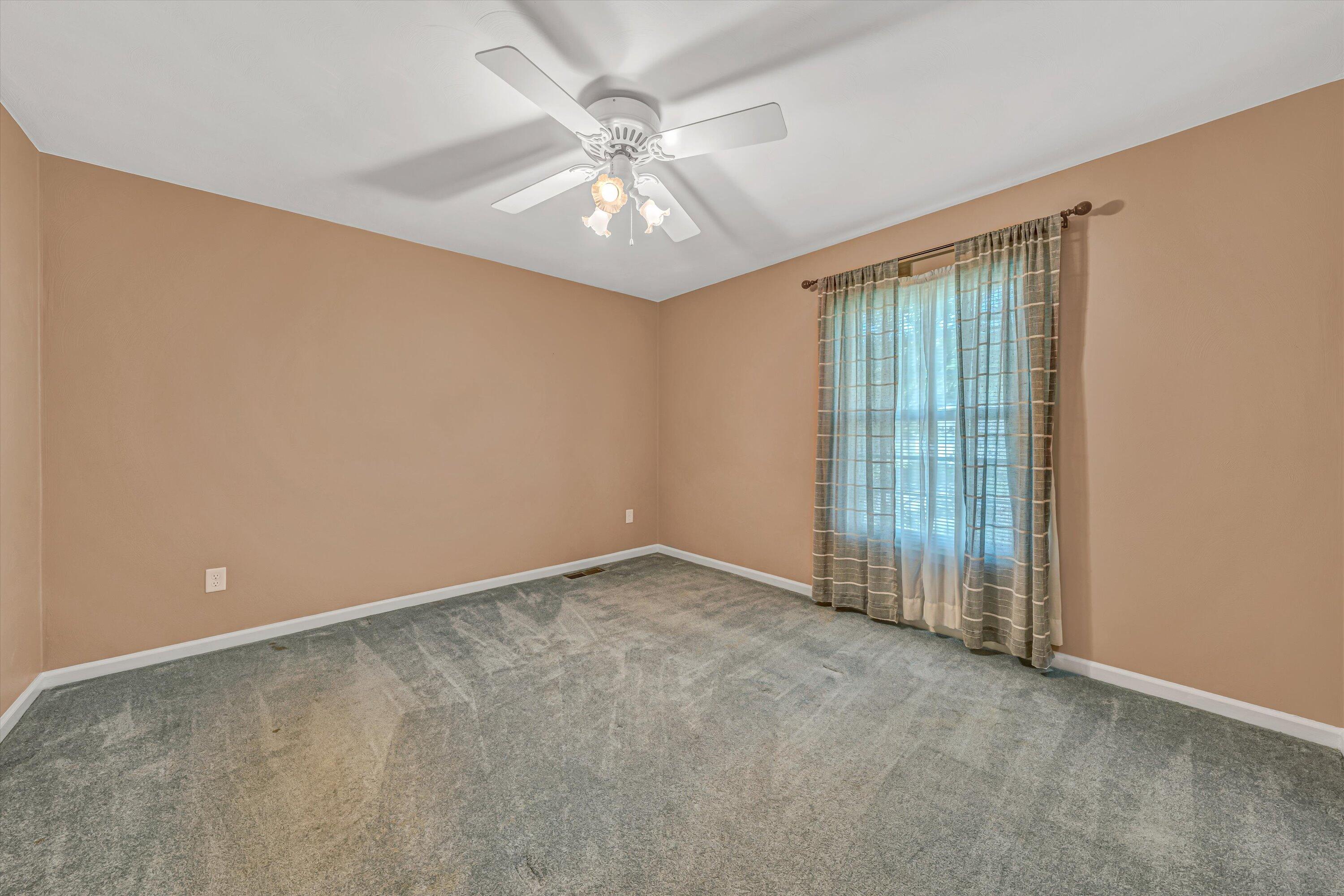 5508 Rome Drive Roanoke, VA 24019 - Photo 23 of 41 23-DSC00060