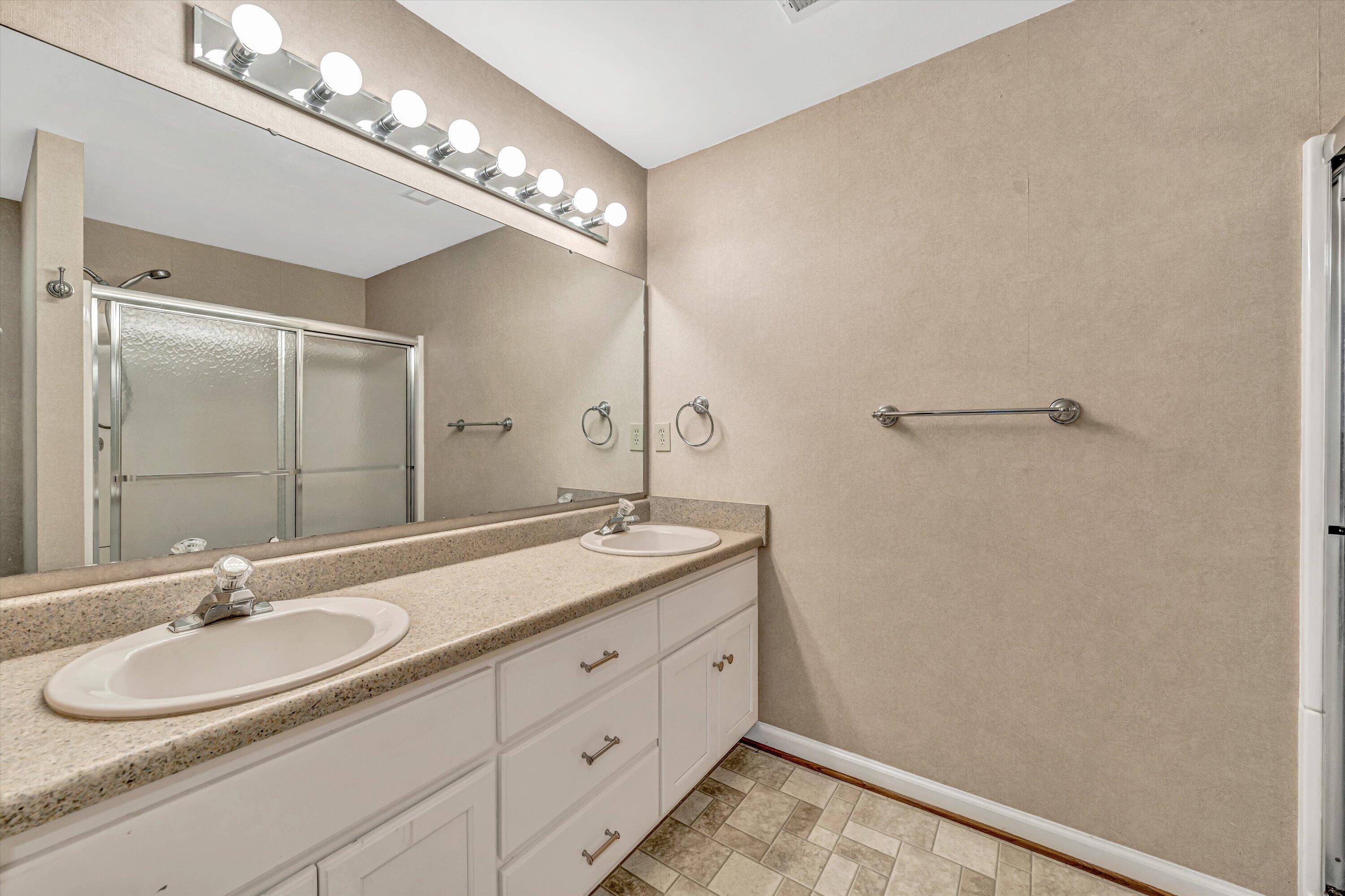 5508 Rome Drive Roanoke, VA 24019 - Photo 26 of 41 26-DSC00069