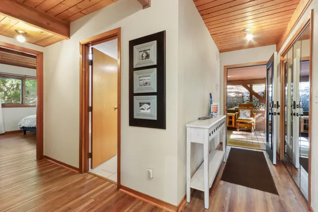 $1,400,000 | 450 North Lower Gardens Road, Fontana, WI 53125