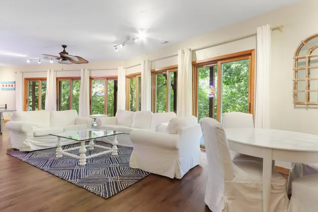 $1,400,000 | 450 North Lower Gardens Road, Fontana, WI 53125