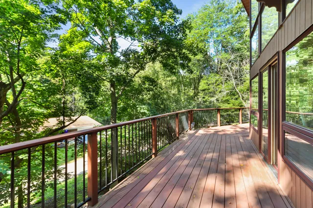 $1,400,000 | 450 North Lower Gardens Road, Fontana, WI 53125