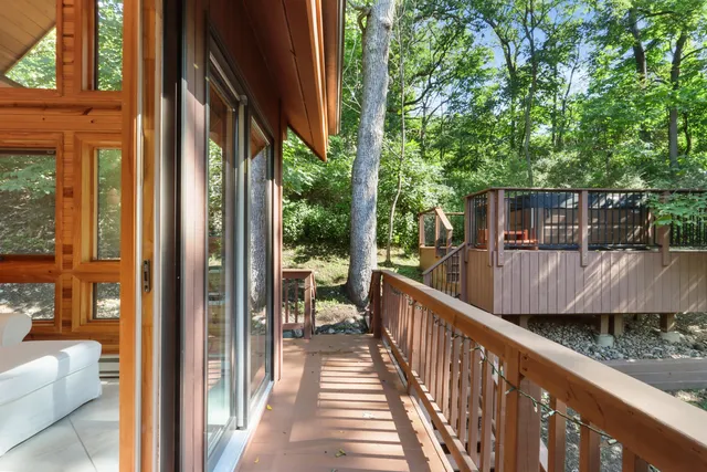 $1,400,000 | 450 North Lower Gardens Road, Fontana, WI 53125