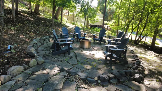 $1,400,000 | 450 North Lower Gardens Road, Fontana, WI 53125