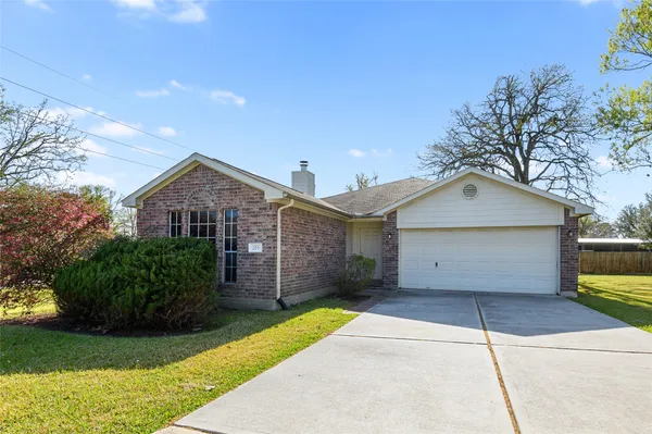 $1,475 | 203 Paradise Lane, Montgomery, TX 77356