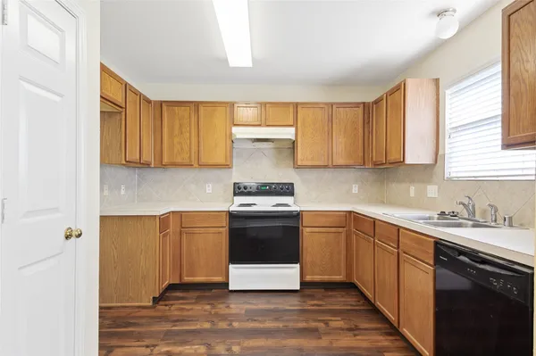 $1,475 | 203 Paradise Lane, Montgomery, TX 77356