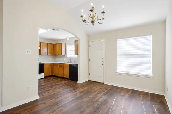 $1,475 | 203 Paradise Lane, Montgomery, TX 77356