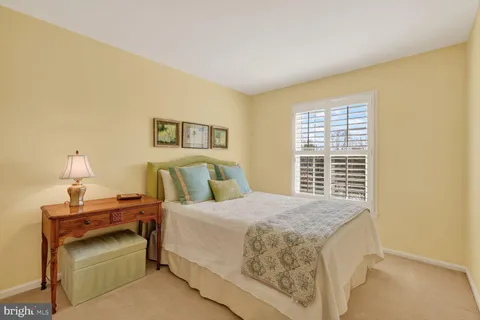 $659,900 | 6507 Kemper Lakes Court, Alexandria, VA 22312