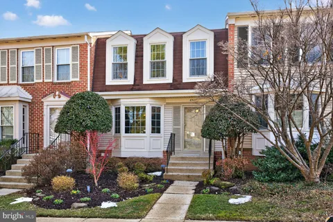 $659,900 | 6507 Kemper Lakes Court, Alexandria, VA 22312